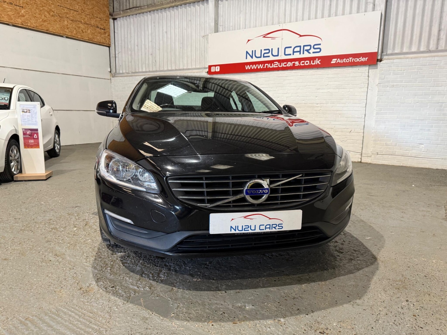 Used Volvo S60 2018 for sale - 76832120: Photo 2