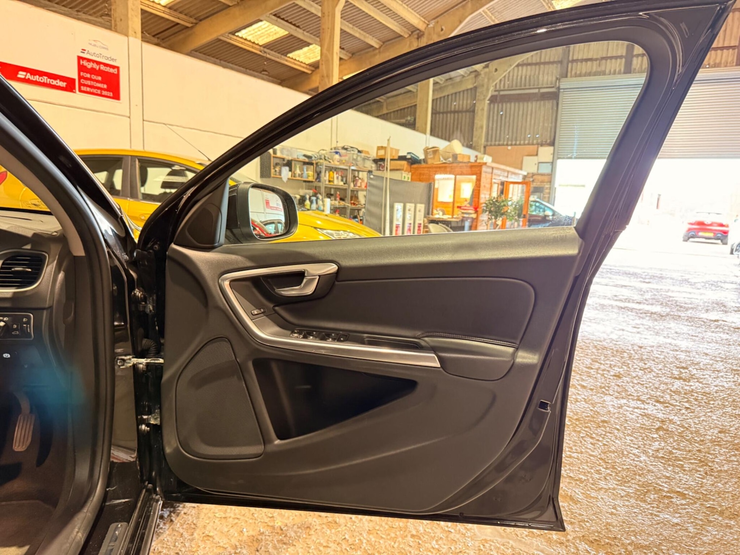 Used Volvo S60 2018 for sale - 76832120: Photo 23