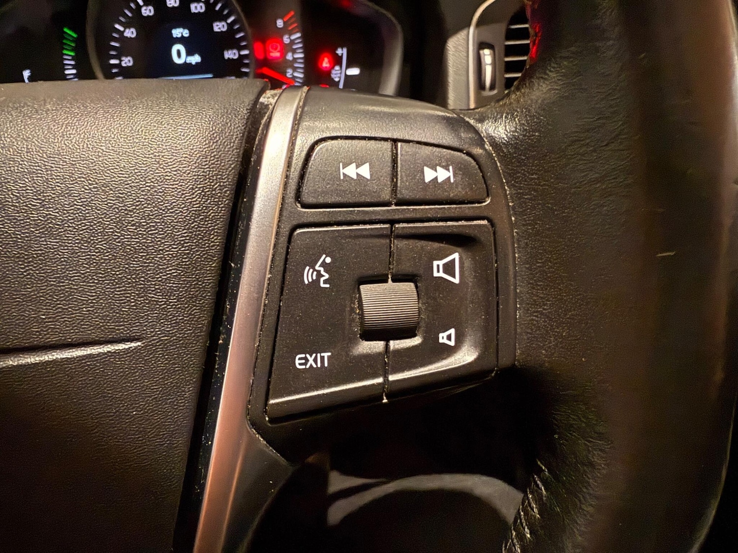 Used Volvo S60 2018 for sale - 76832120: Photo 30