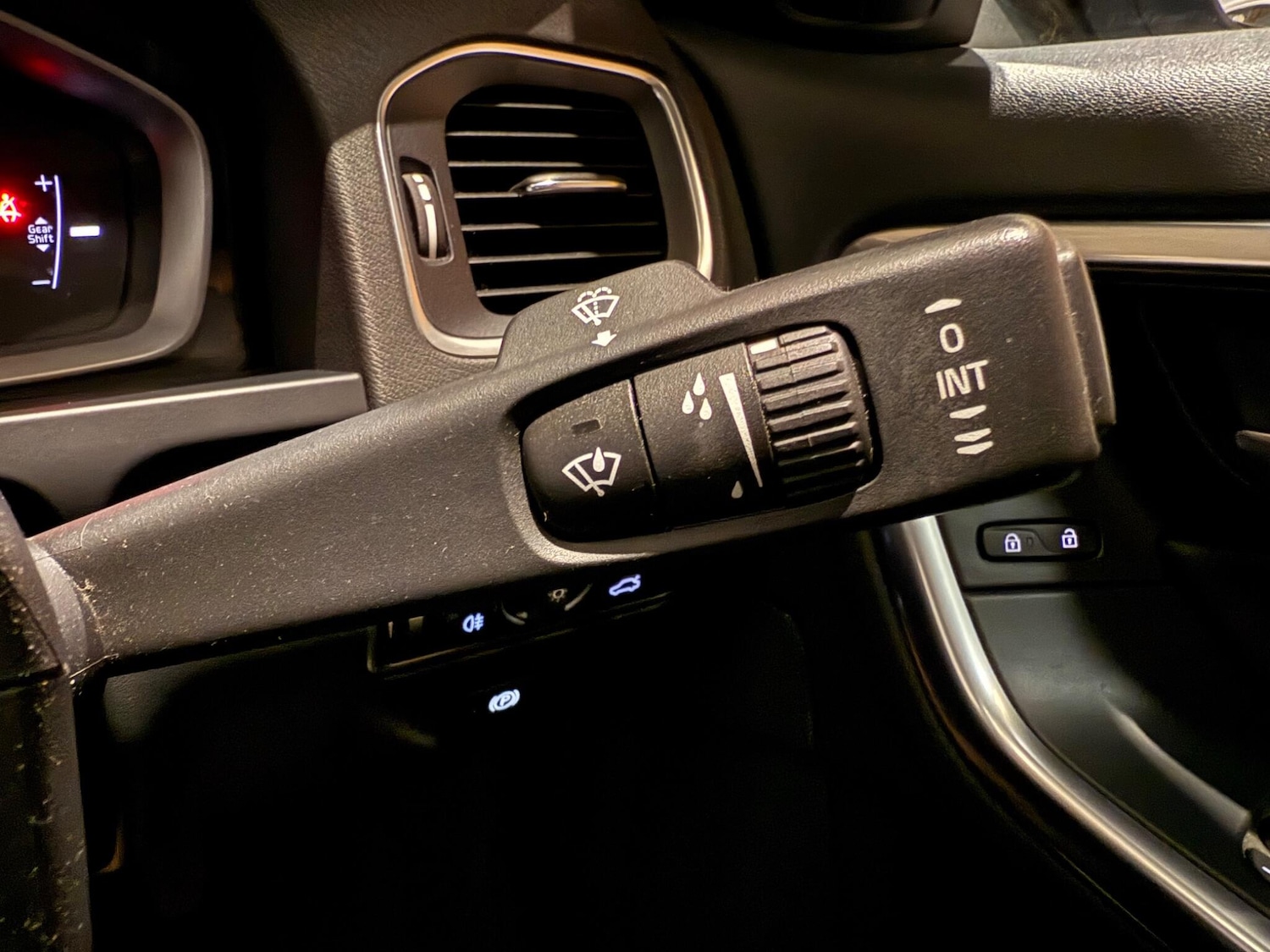 Used Volvo S60 2018 for sale - 76832120: Photo 31