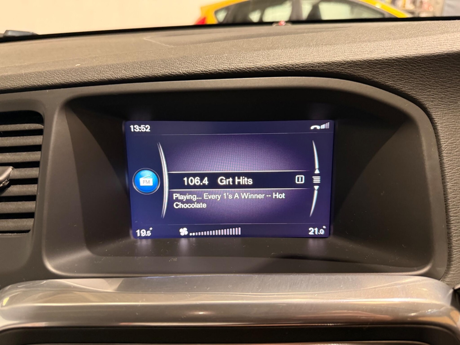 Used Volvo S60 2018 for sale - 76832120: Photo 34