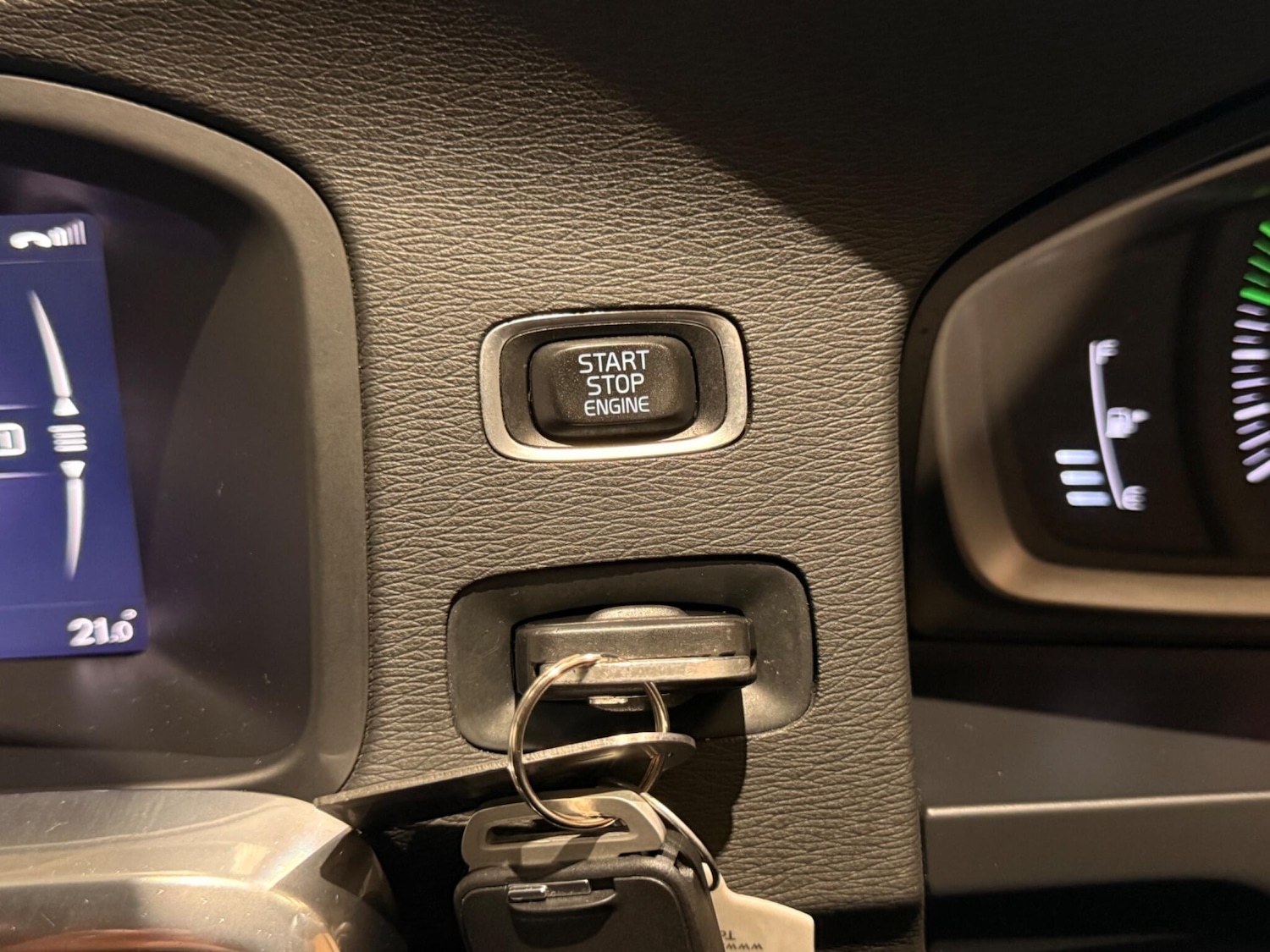 Used Volvo S60 2018 for sale - 76832120: Photo 39