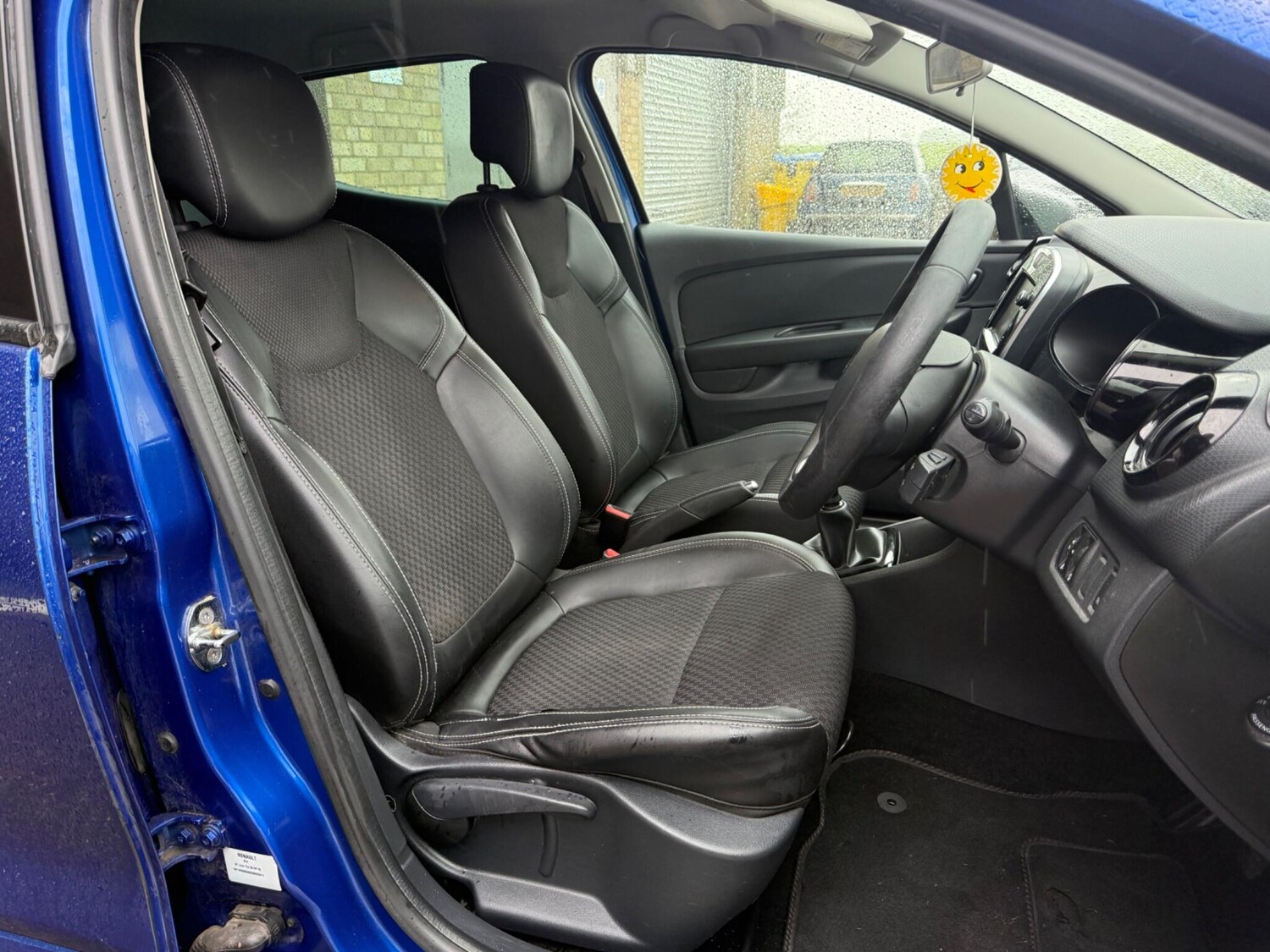 Used Renault Clio for sale - 77455327: Photo 12