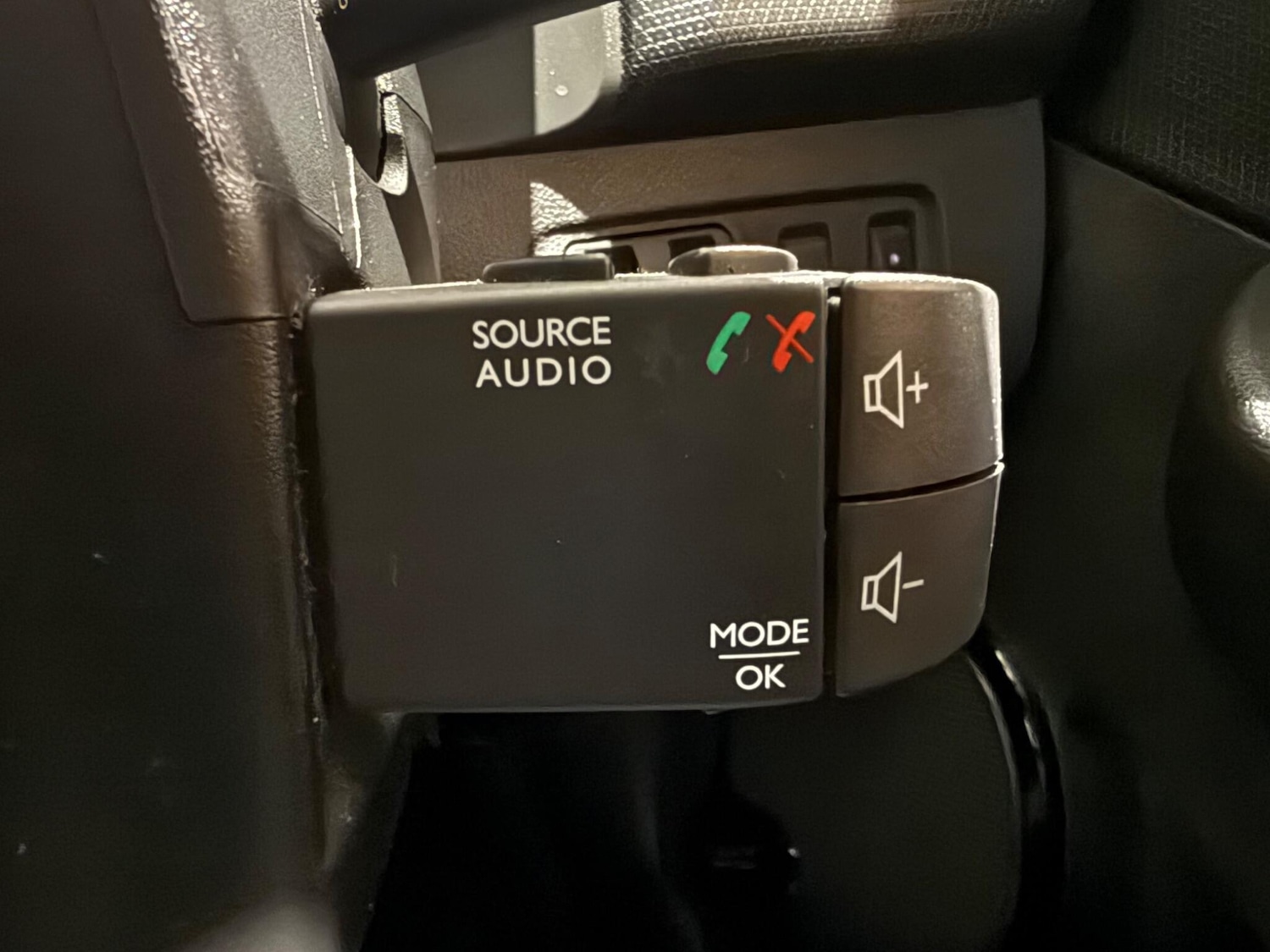 Used Renault Clio 2019 for sale - 77455327: Photo 30