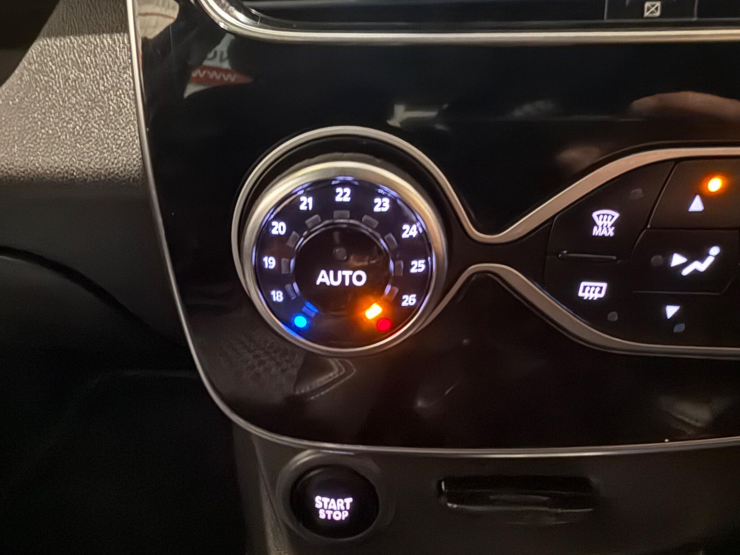 Used Renault Clio 2019 for sale - 77455327: Photo 39