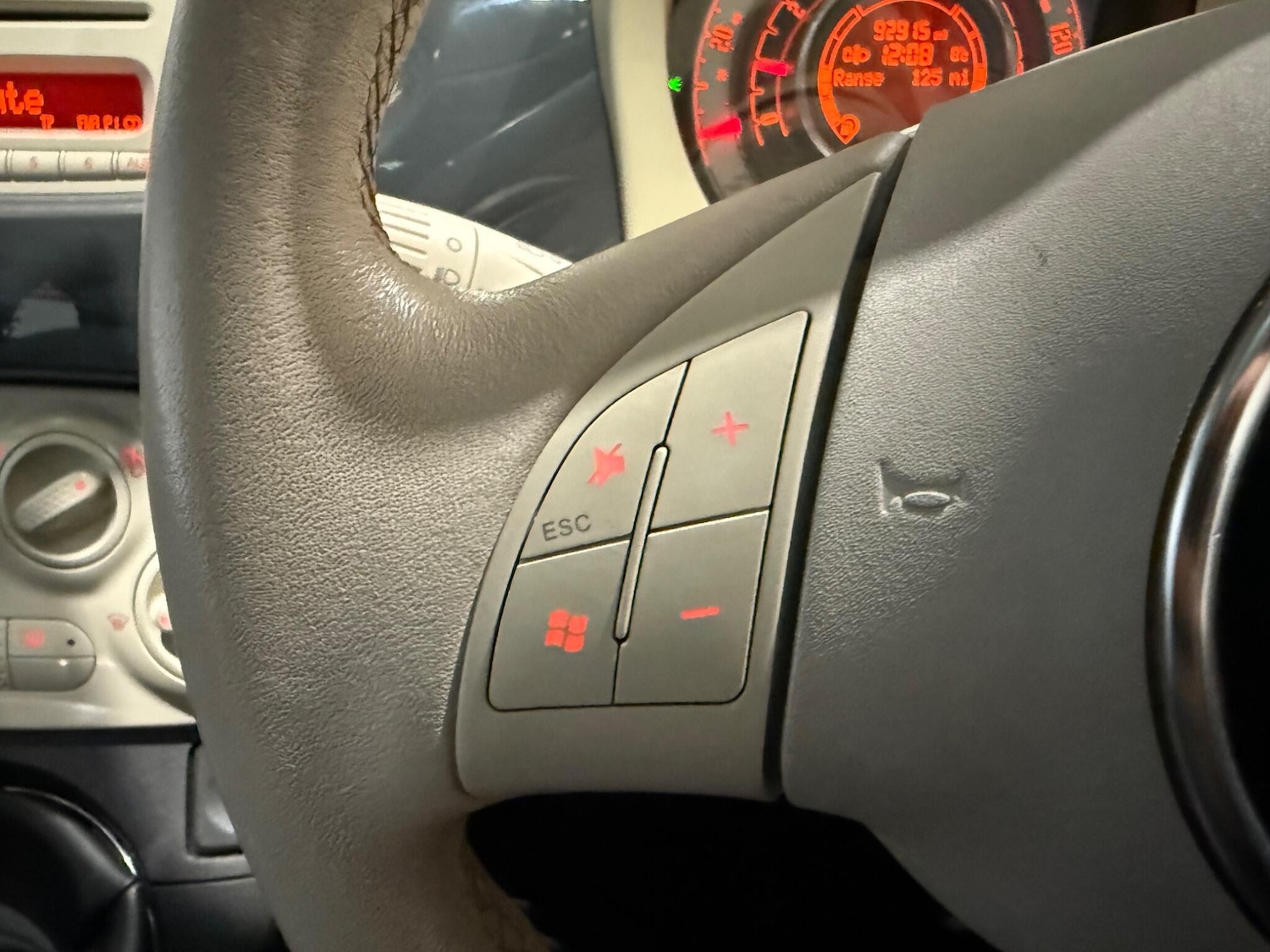 Used Fiat 500 2012 for sale - 76832626: Photo 32