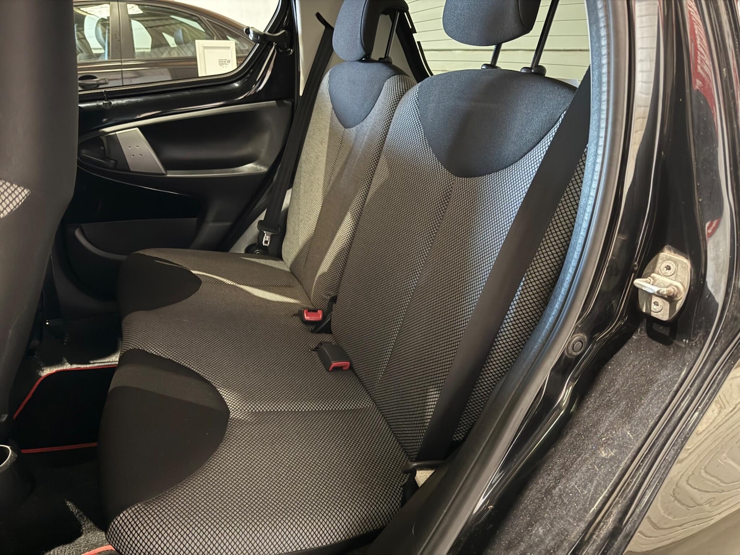 Used Toyota AYGO 2013 for sale - 77081973: Photo 18