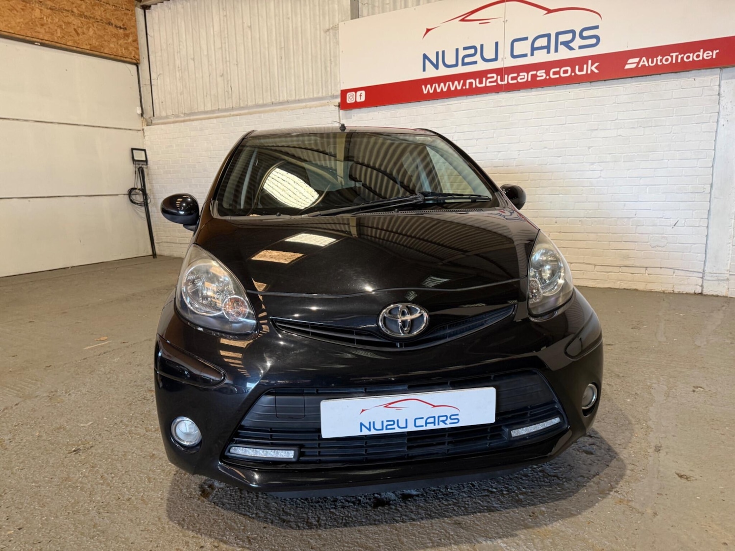 Used Toyota AYGO 2013 for sale - 77081973: Photo 2
