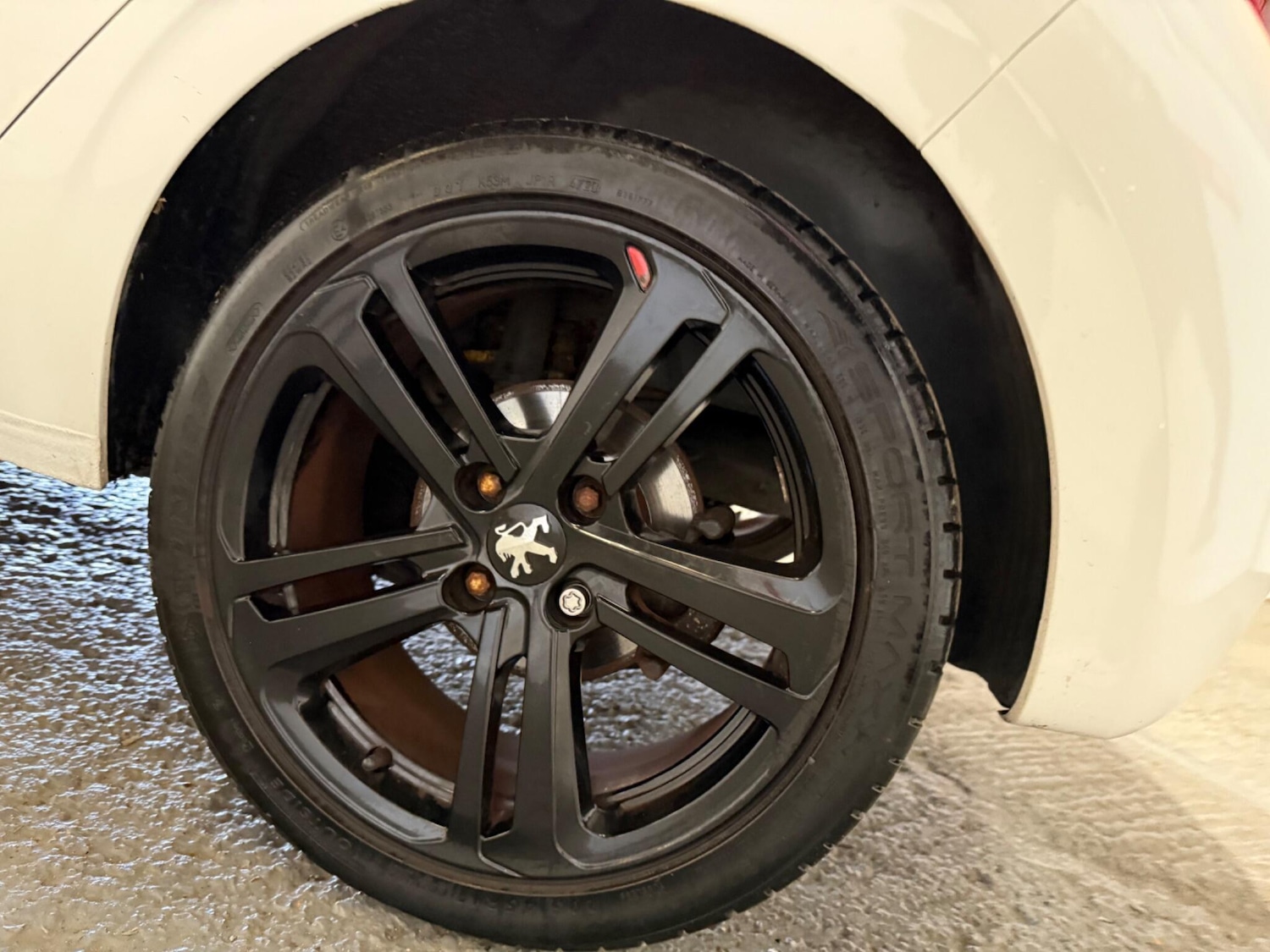 Used Peugeot 208 2016 for sale - 77824266: Photo 11