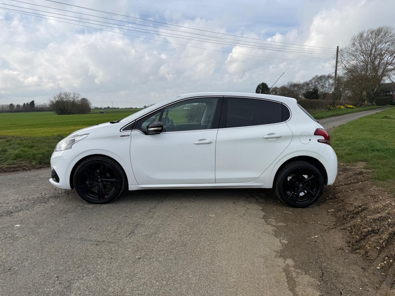 Used Peugeot 208 2016 for sale - 77824266: Photo 42