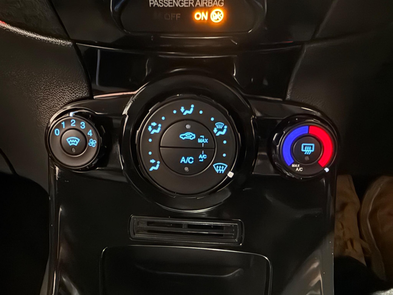 Used Ford Fiesta 2014 for sale - 77456013: Photo 37