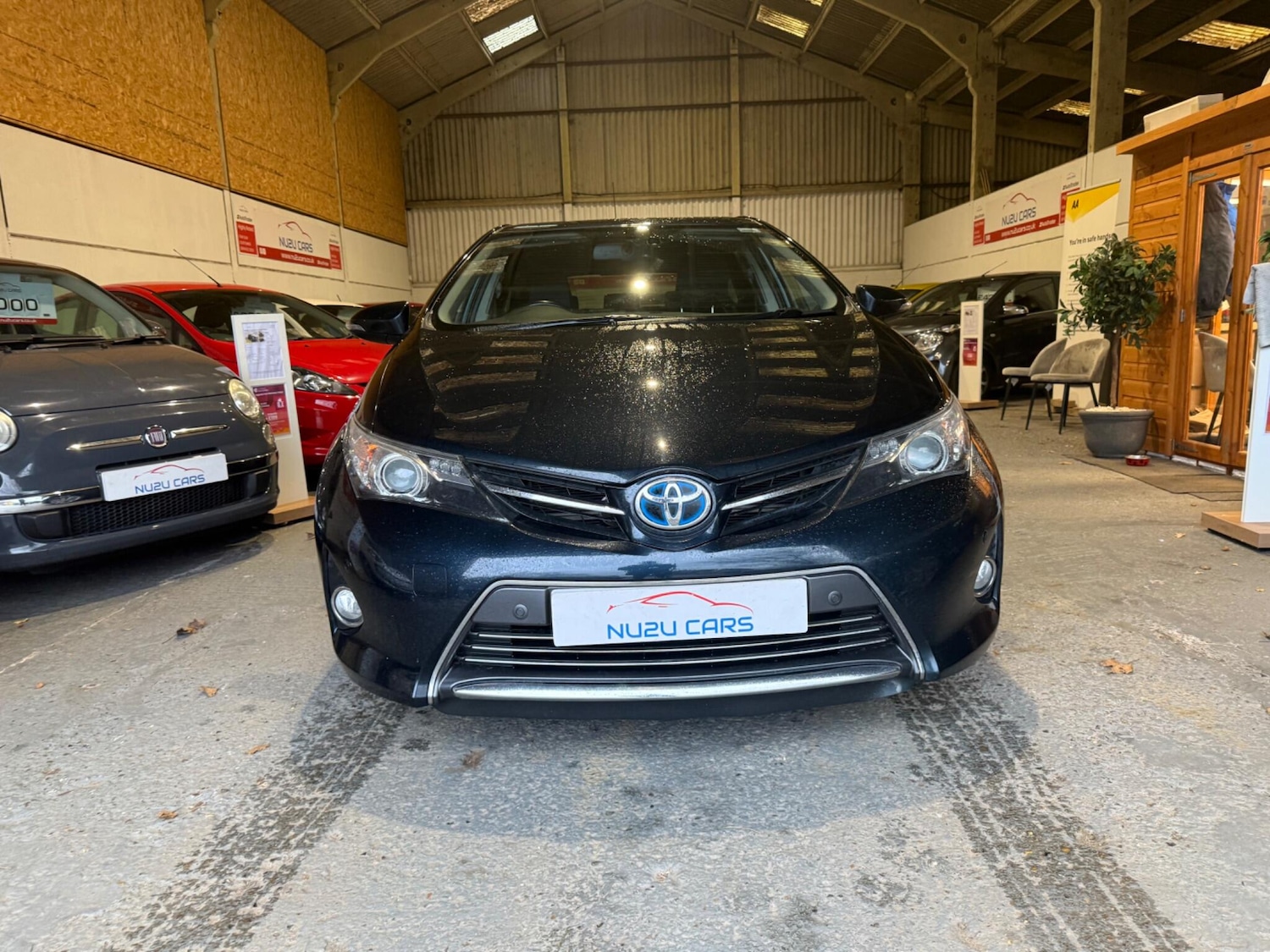 Used Toyota Auris 2013 for sale - 76832301: Photo 2