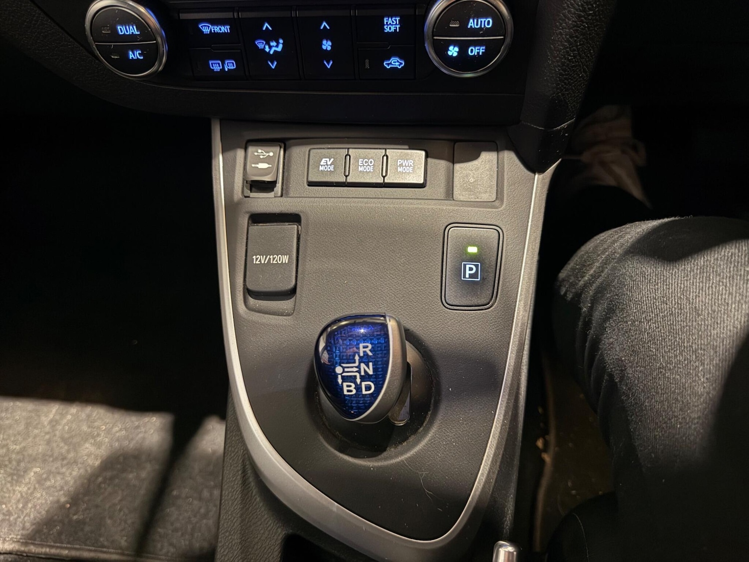 Used Toyota Auris 2013 for sale - 76832301: Photo 46