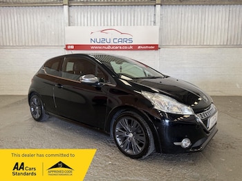 Used Peugeot 208 2014 for sale - 79426247: Photo