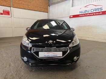 Used Peugeot 208 2014 for sale - 79426247: Photo
