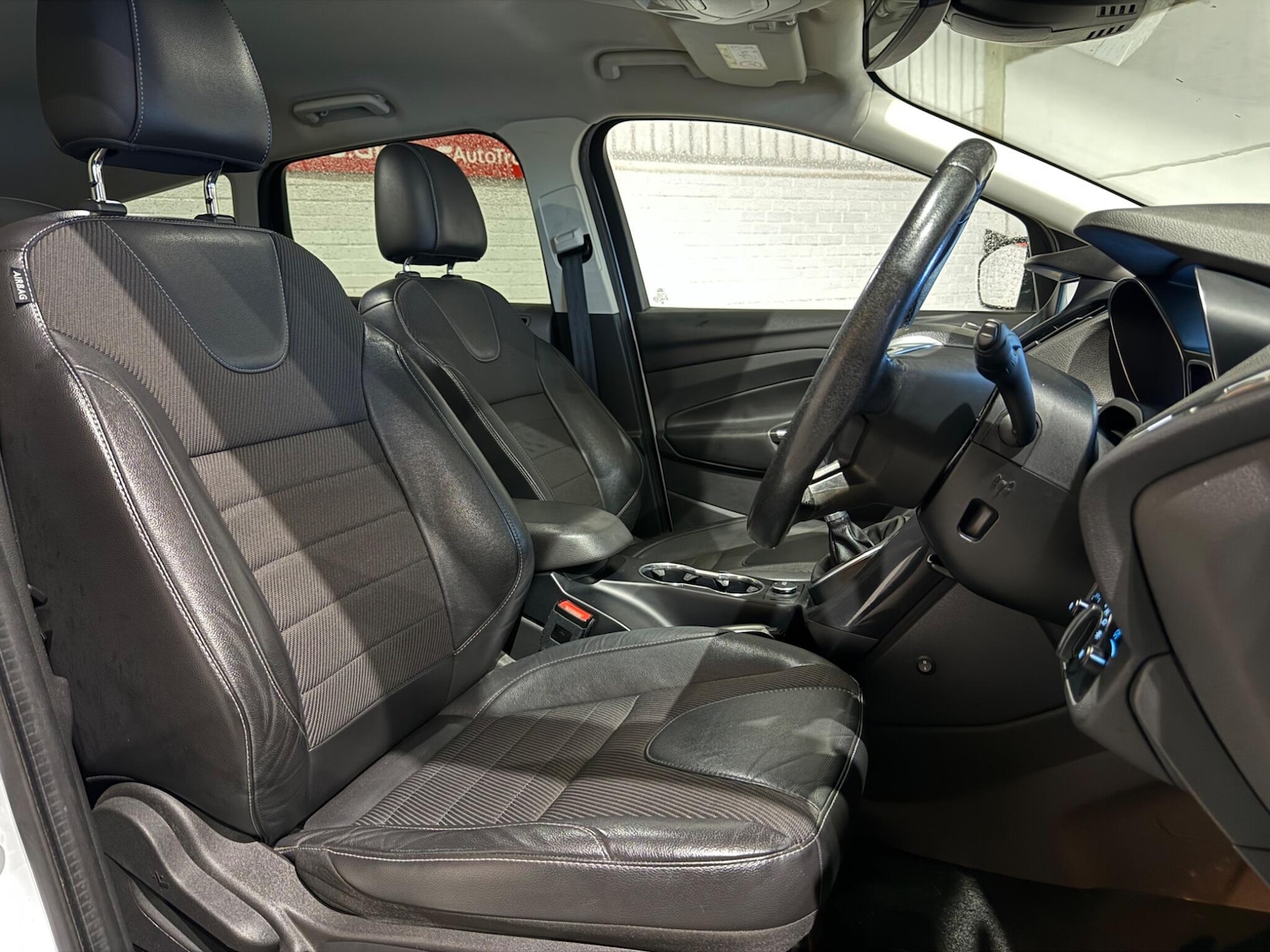 Used Ford Kuga 2016 for sale - 77291703: Photo 27