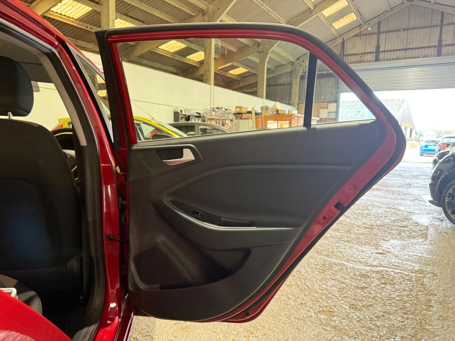 Used Hyundai i20 2016 for sale - 76832726: Photo 14