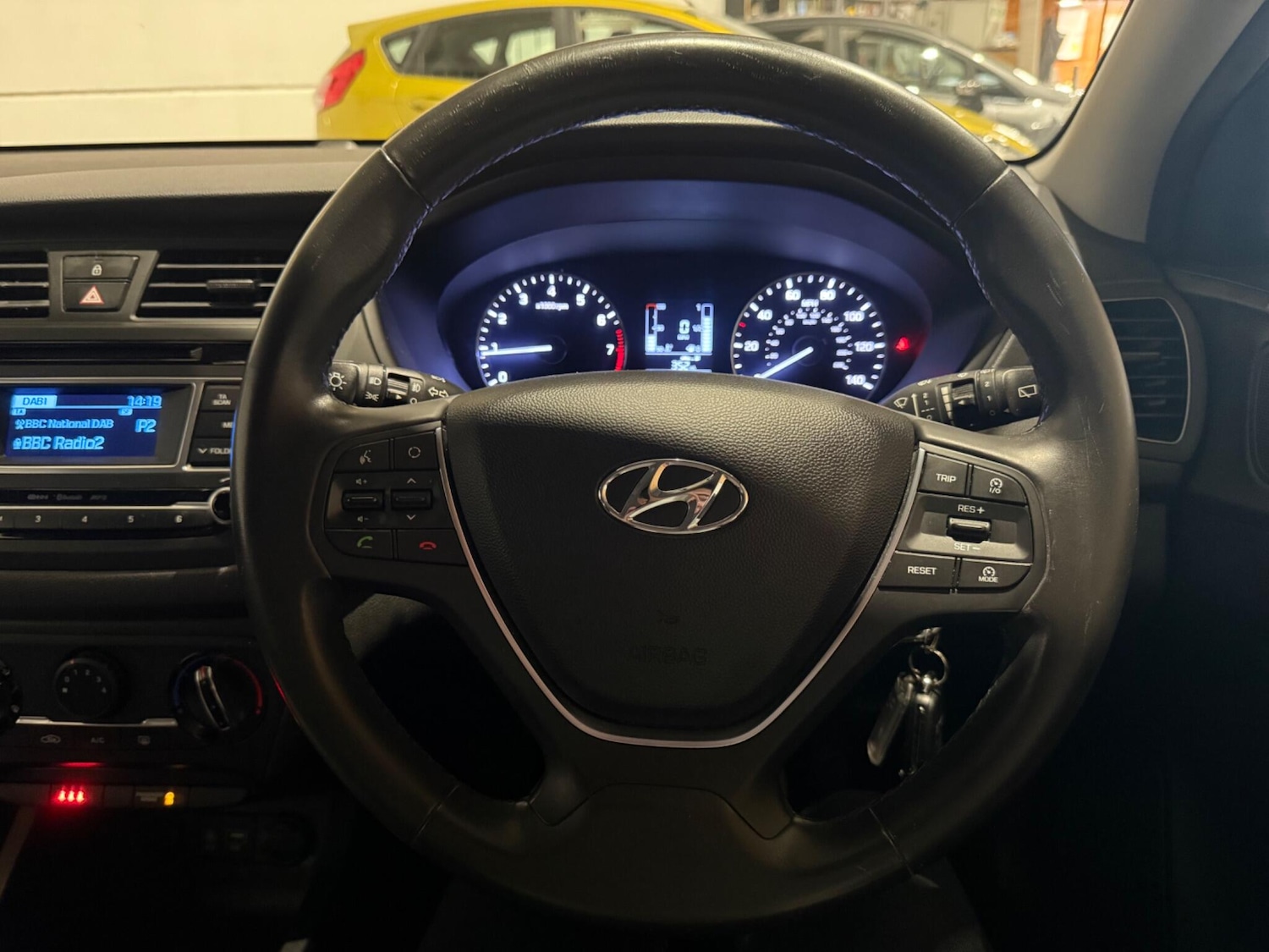 Used Hyundai i20 2016 for sale - 76832726: Photo 28