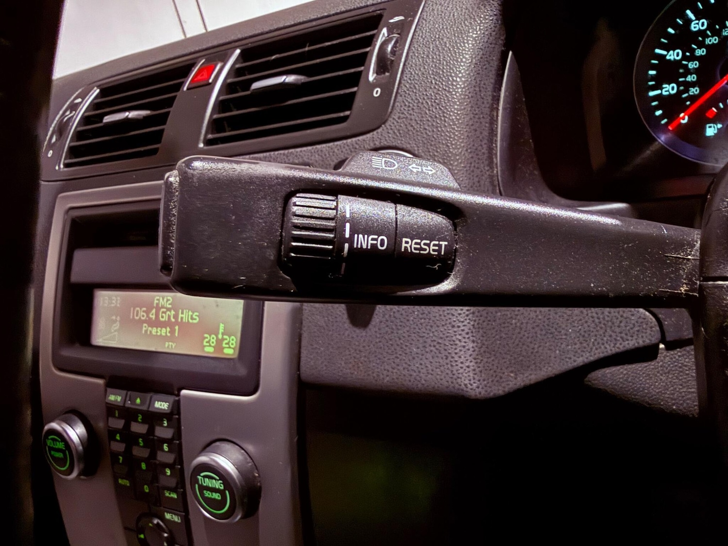 Used Volvo S40 2009 for sale - 76865394: Photo 36