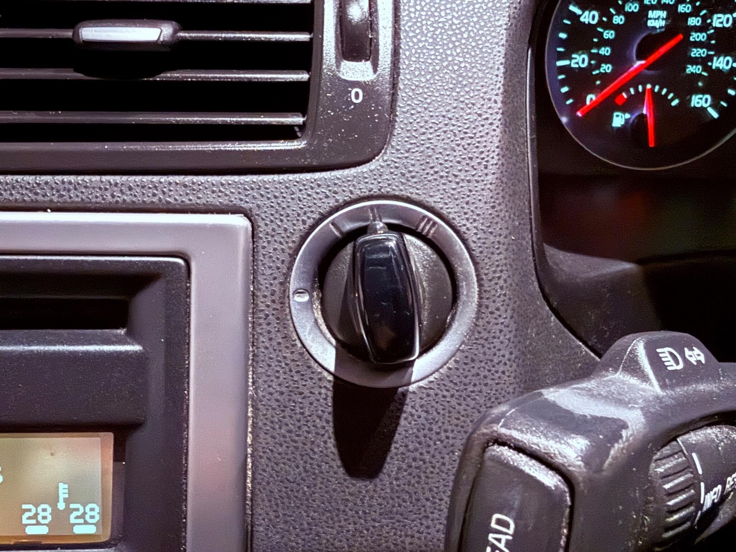 Used Volvo S40 2009 for sale - 76865394: Photo 37