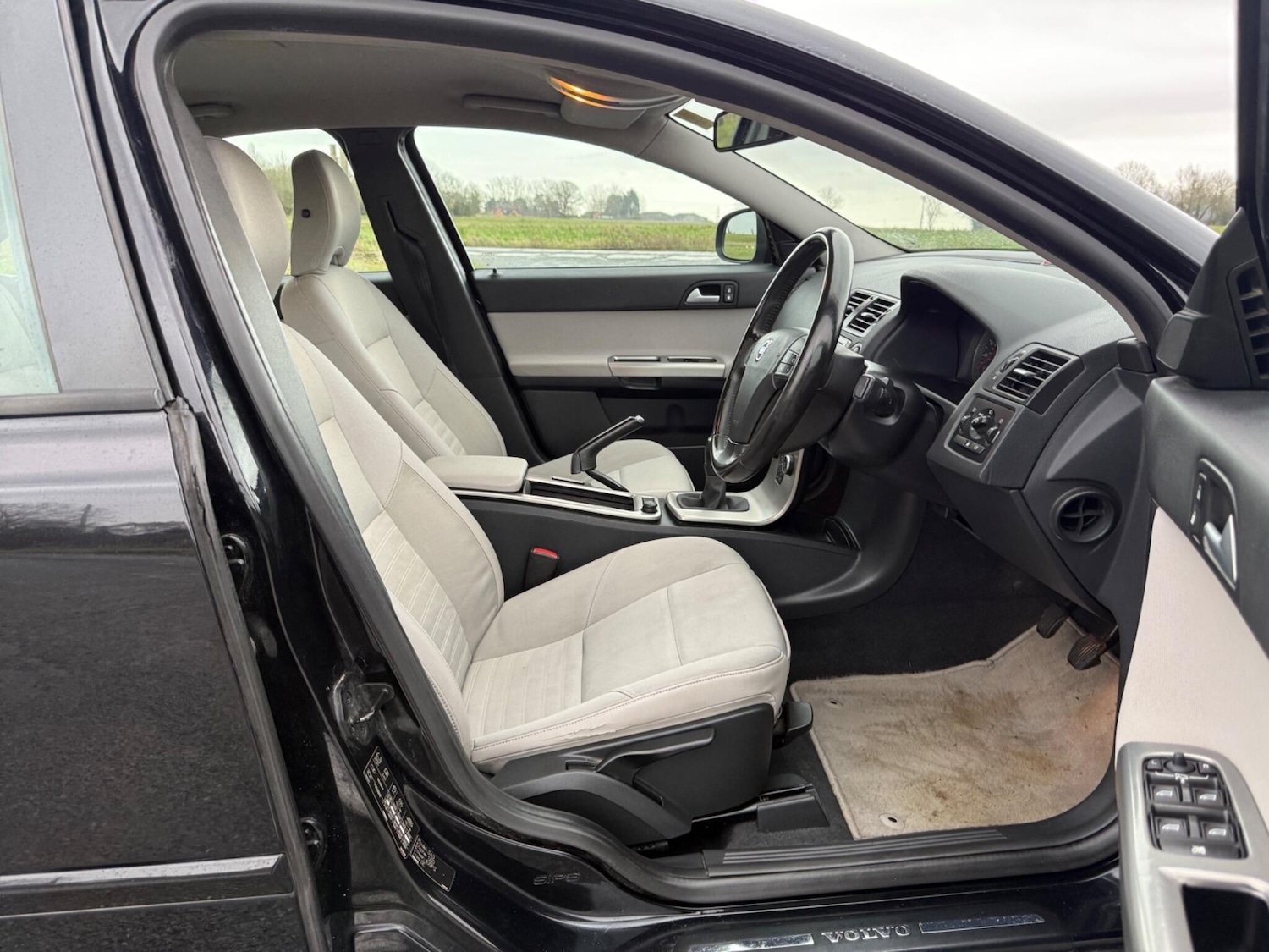 Used Volvo S40 2009 for sale - 76865394: Photo 50