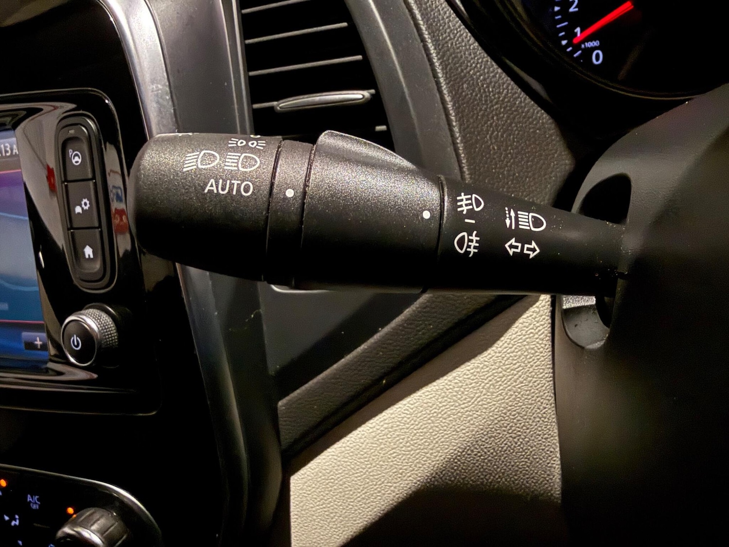 Used Renault Captur 2019 for sale - 77155403: Photo 35