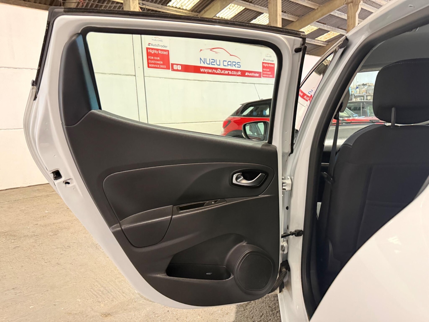 Used Renault Clio 2016 for sale - 76913470: Photo 14