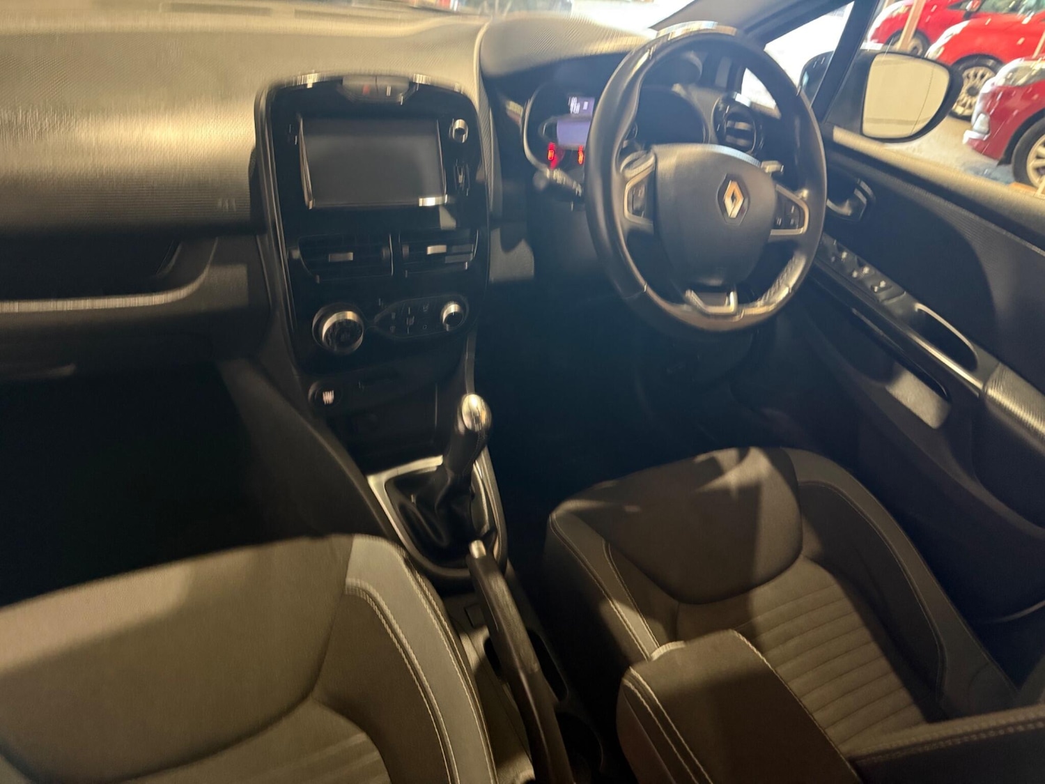 Used Renault Clio 2016 for sale - 76913470: Photo 18