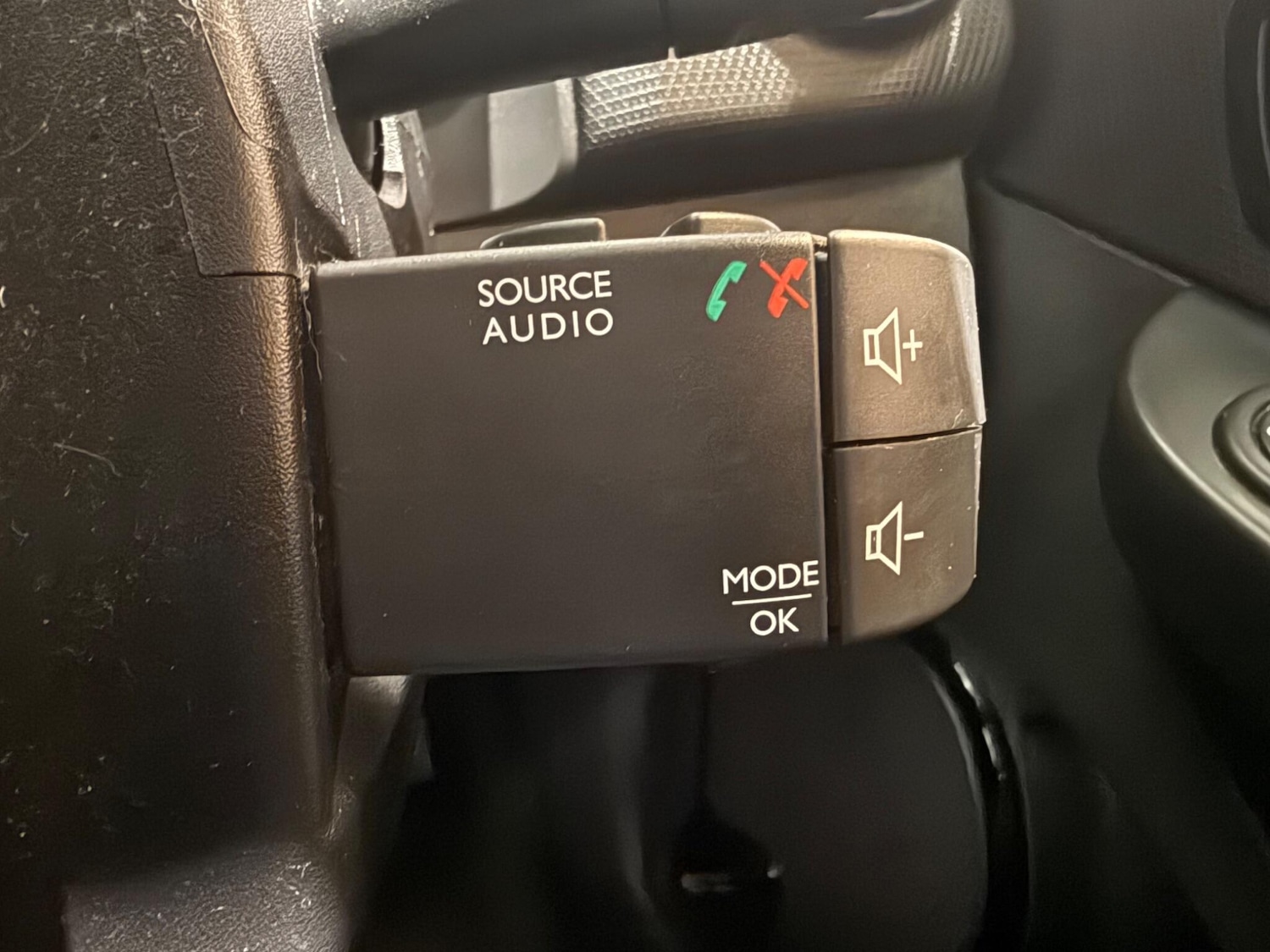 Used Renault Clio 2016 for sale - 76913470: Photo 26