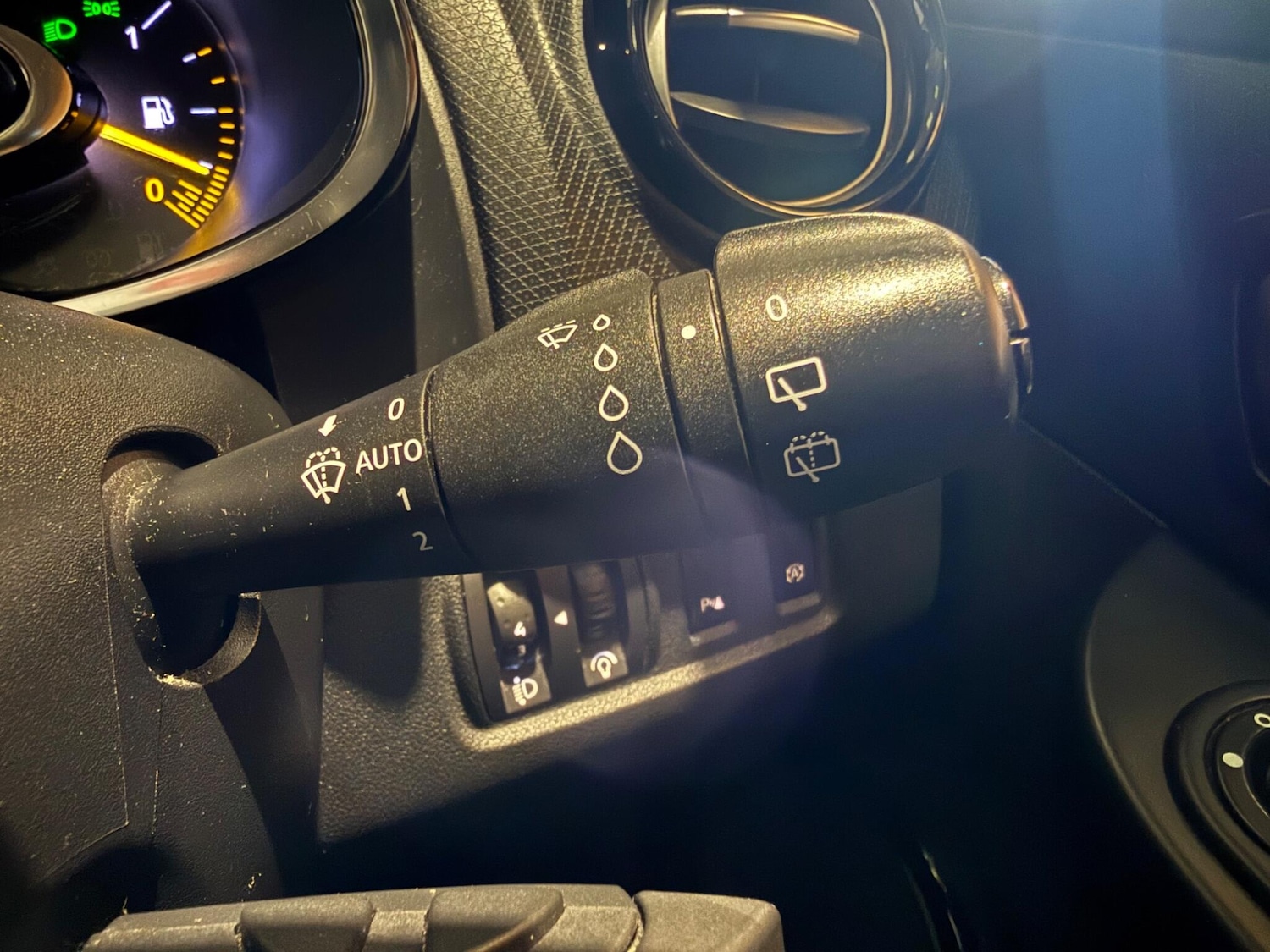 Used Renault Clio 2016 for sale - 76913470: Photo 27