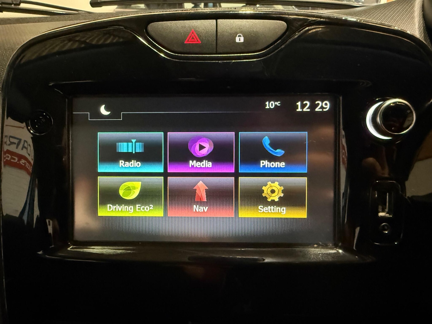 Used Renault Clio 2016 for sale - 76913470: Photo 32