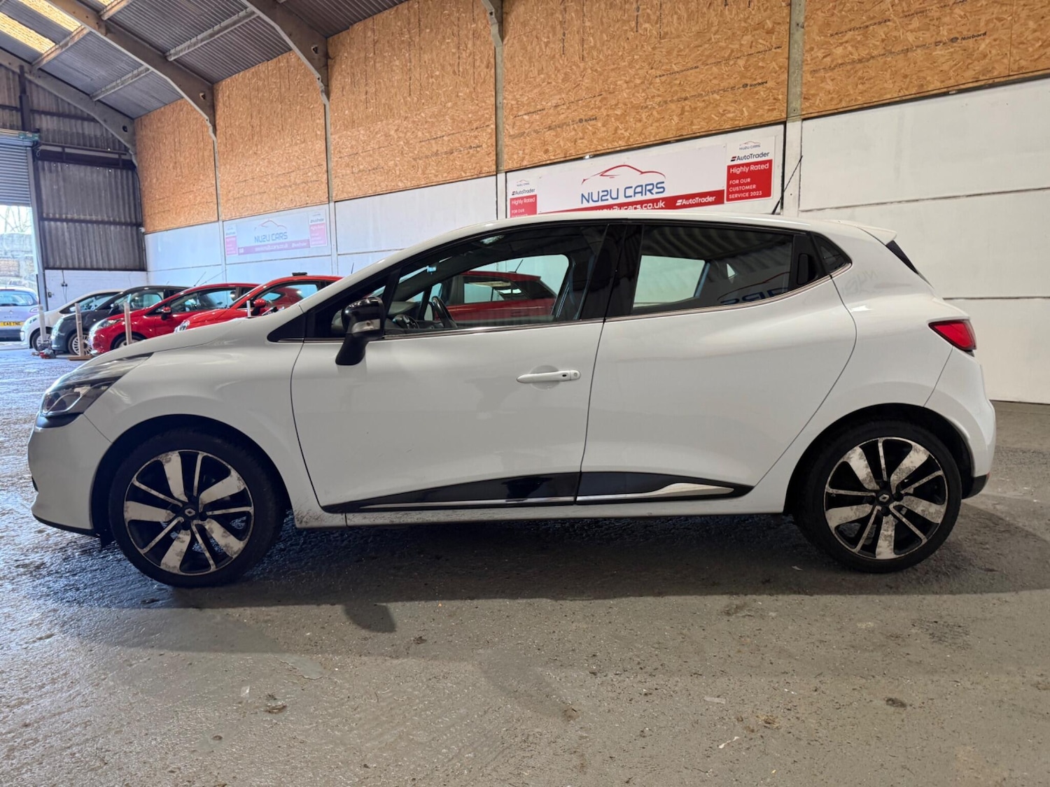 Used Renault Clio 2016 for sale - 76913470: Photo 4