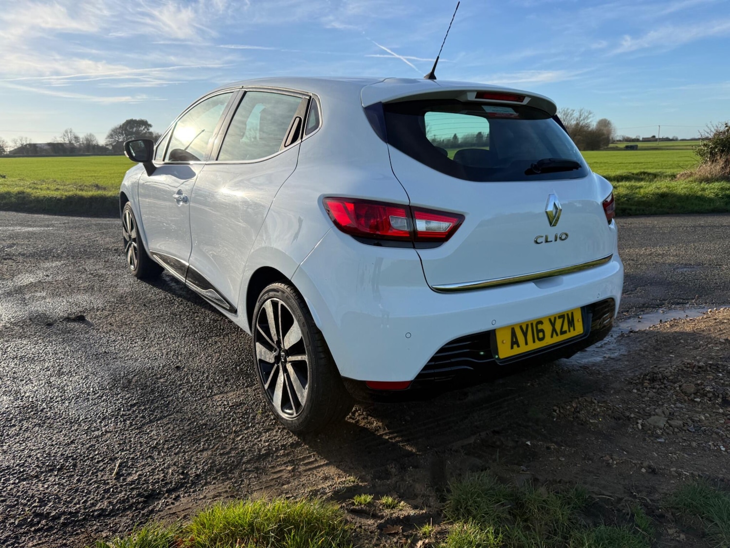 Used Renault Clio 2016 for sale - 76913470: Photo 44