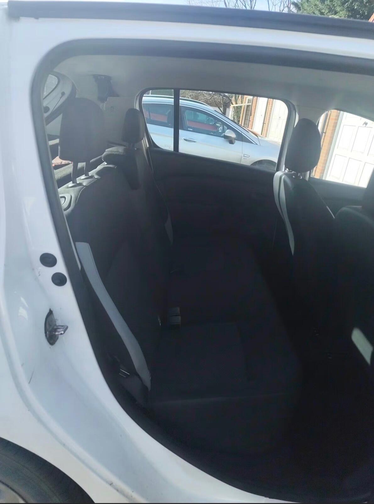 Used Dacia Sandero 2013 for sale - 77737400: Photo 7