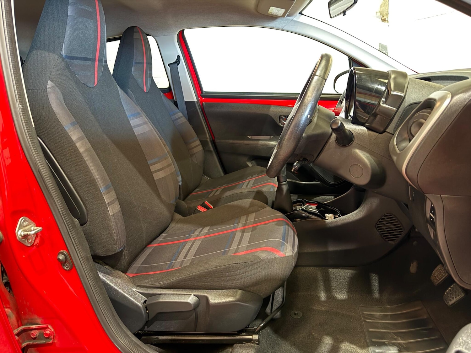 Used Peugeot 108 2016 for sale - 77958078: Photo 24