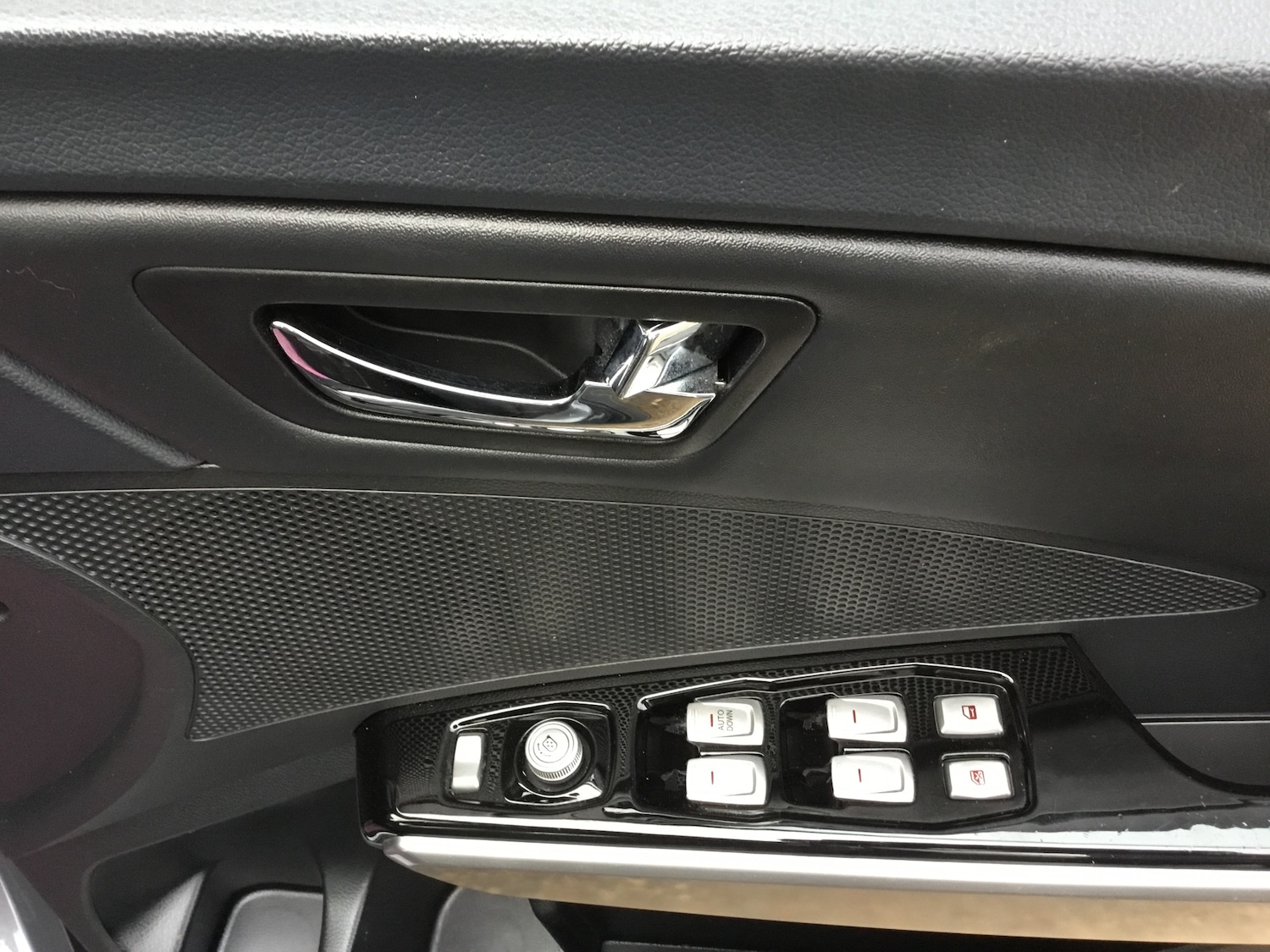 Used Ssangyong Tivoli 2017 for sale - 77077207: Photo 16