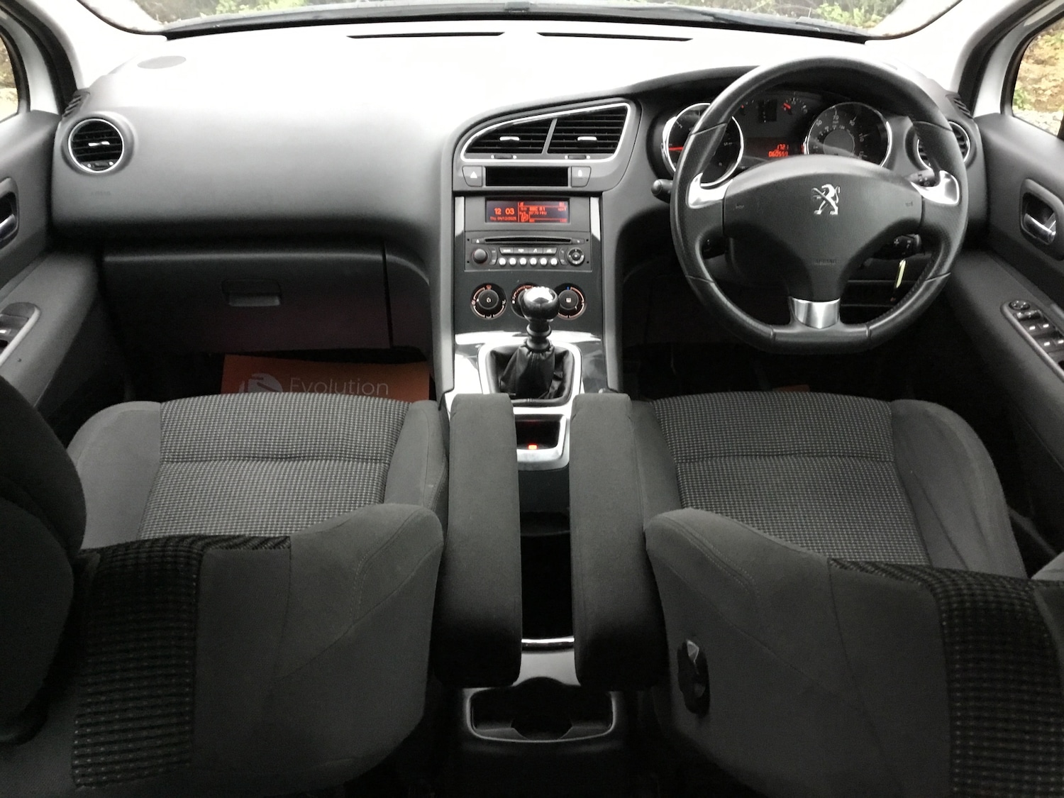 Used Peugeot 5008 2015 for sale - 77245324: Photo 15