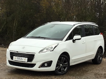 Used Peugeot 5008 2015 for sale - 77245324: Photo