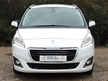 Used Peugeot 5008 2015 for sale - 77245324: Photo