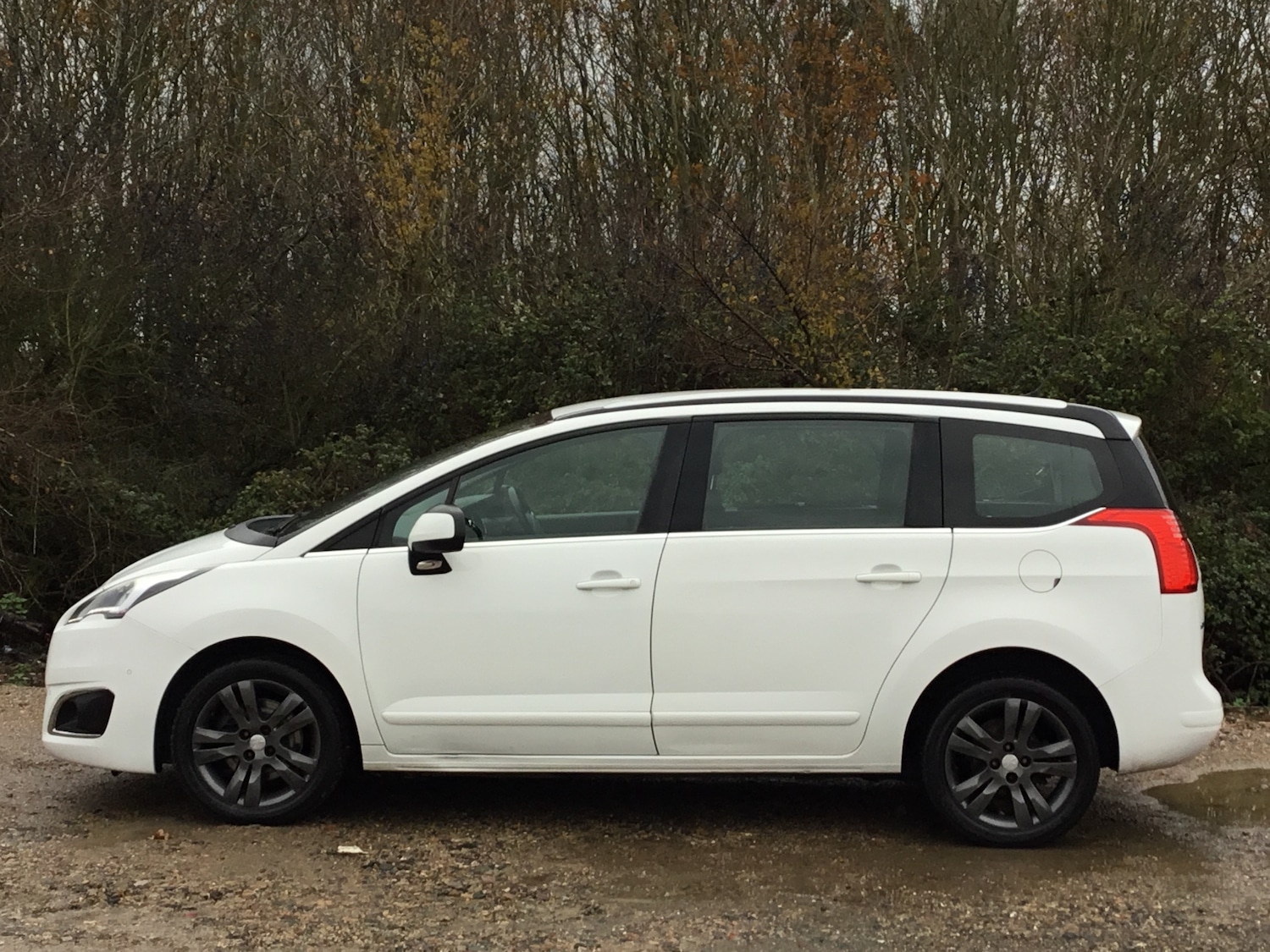 Used Peugeot 5008 2015 for sale - 77245324: Photo 8