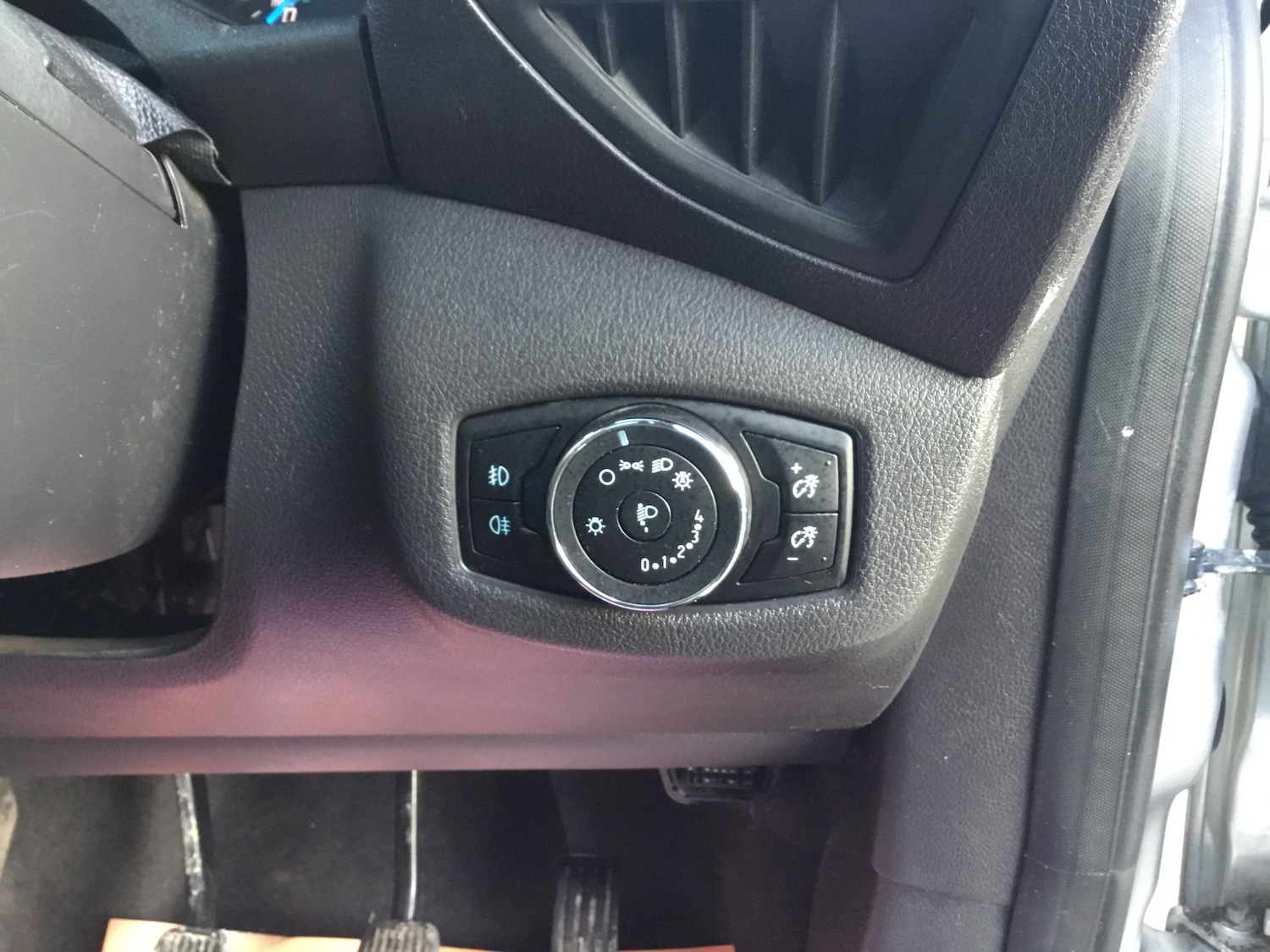 Used Ford Grand Tourneo Connect 2014 for sale - 77653411: Photo 22