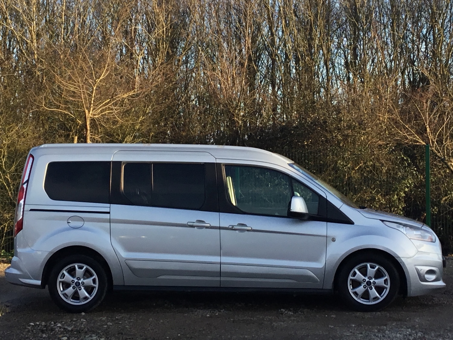 Used Ford Grand Tourneo Connect 2014 for sale - 77653411: Photo 4