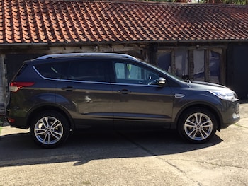 Used Ford Kuga 2015 for sale - 76065587: Photo