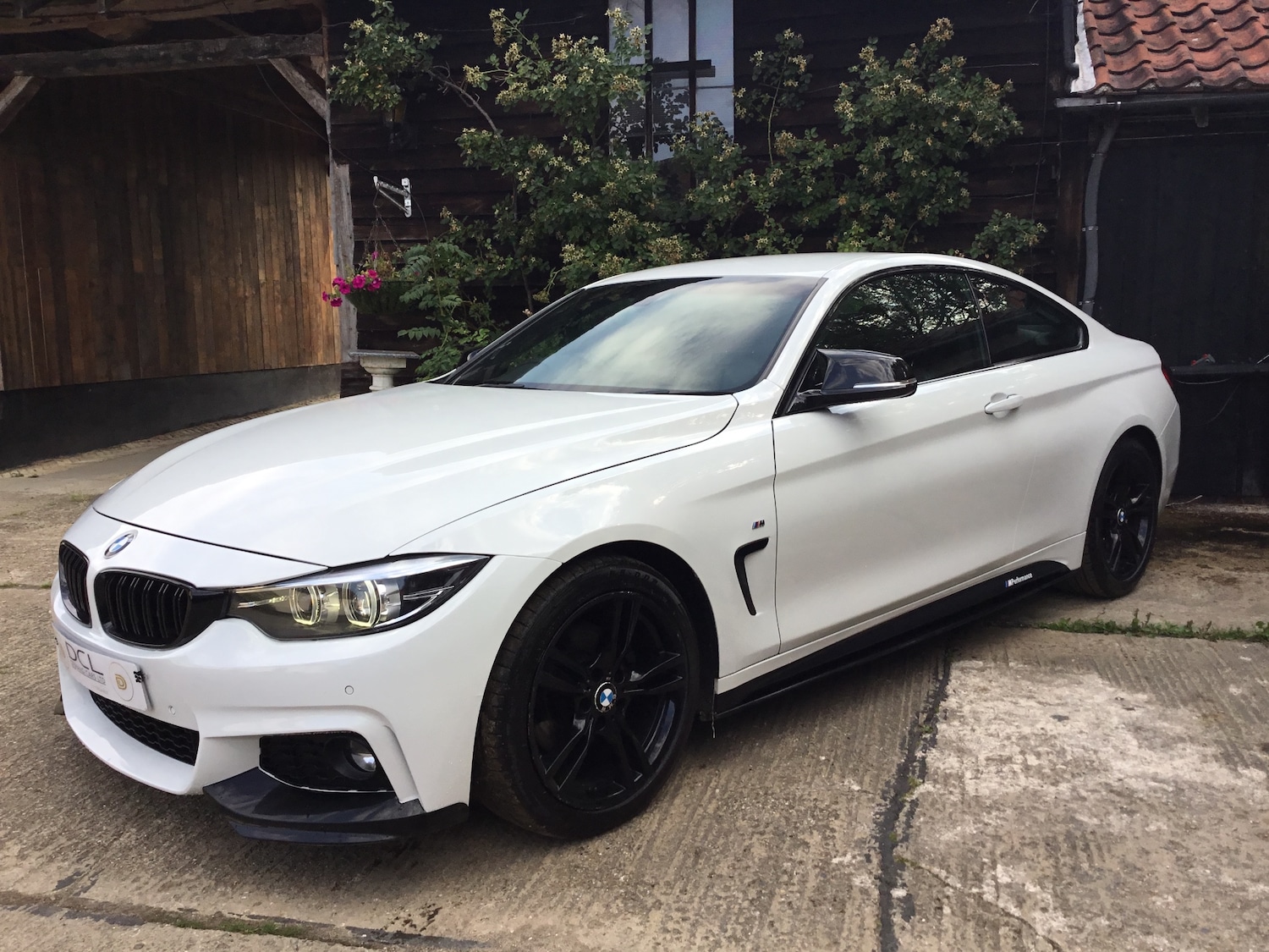 Used BMW 4 Series 2017 for sale - 76379684: Photo 1