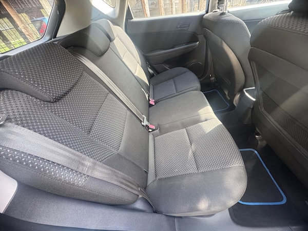 Used Hyundai i30 2010 for sale - 74851259: Photo 11