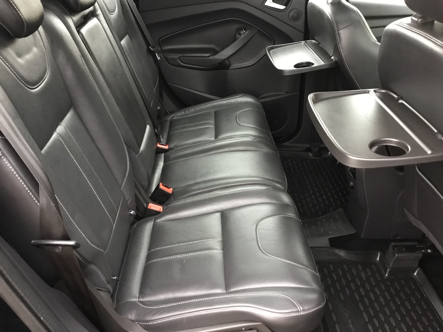 Used Ford Kuga 2015 for sale - 76960349: Photo 10