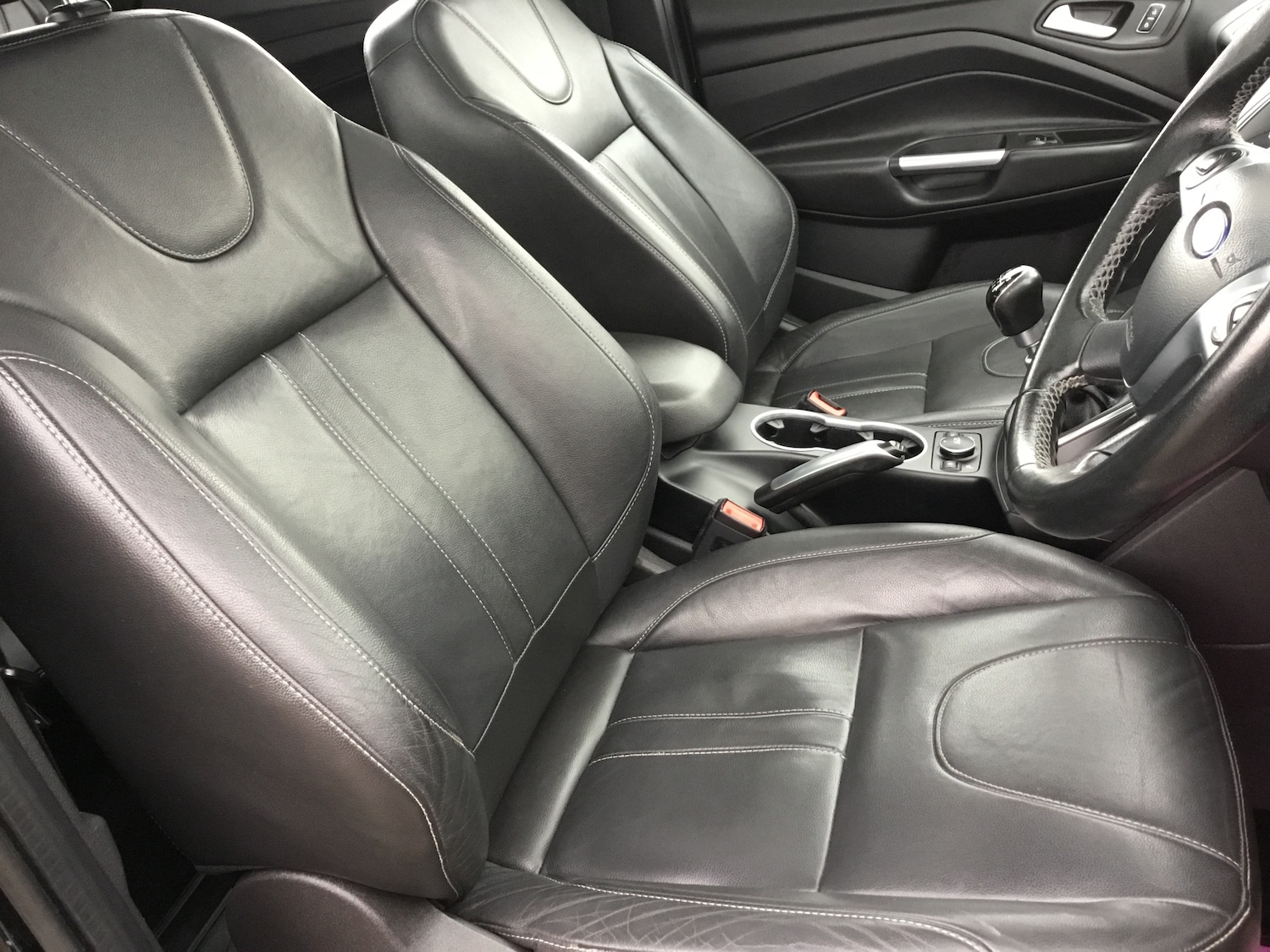 Used Ford Kuga 2015 for sale - 76960349: Photo 9