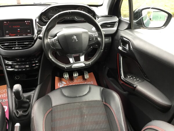 Used Peugeot 208 2017 for sale - 76181259: Photo 14