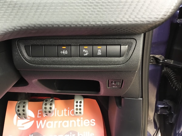 Used Peugeot 208 2017 for sale - 76181259: Photo 19