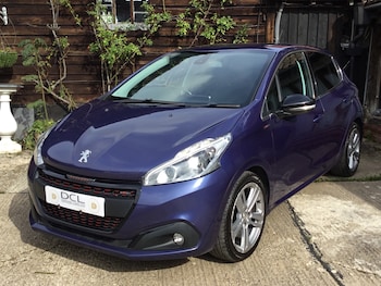 Peugeot - 208
